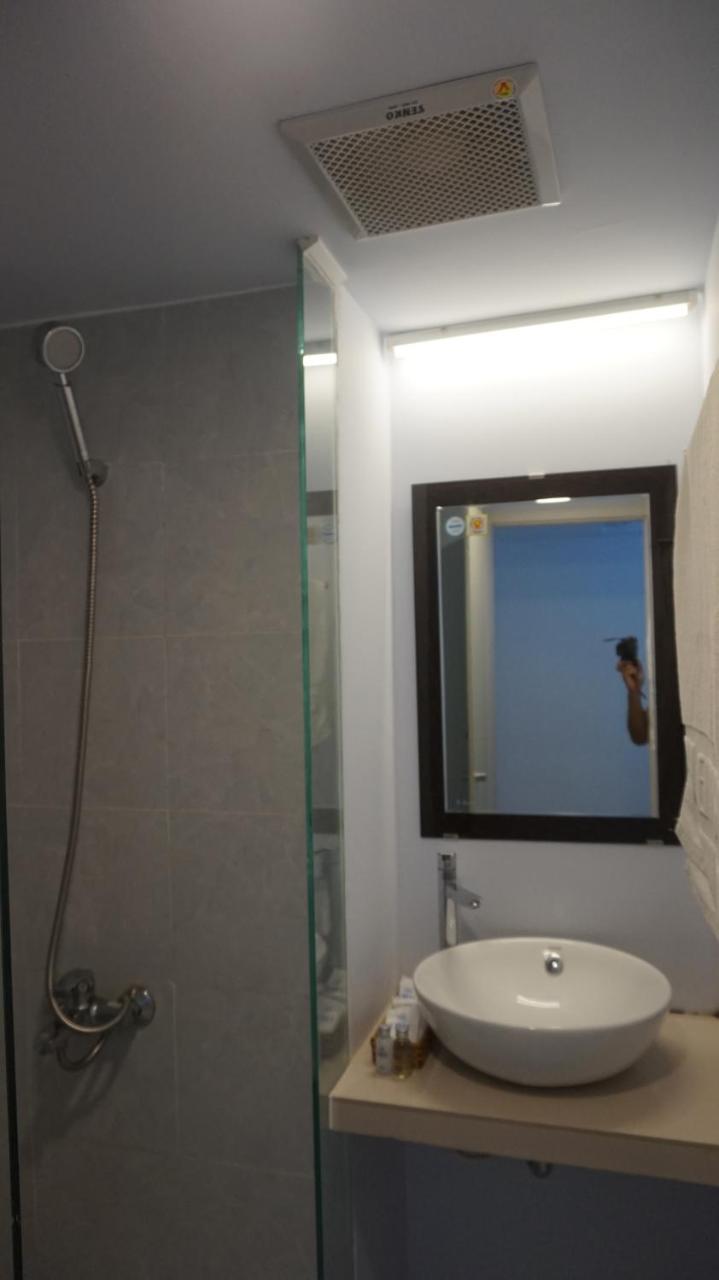 Emis Hotel Phú Quý Zewnętrze zdjęcie